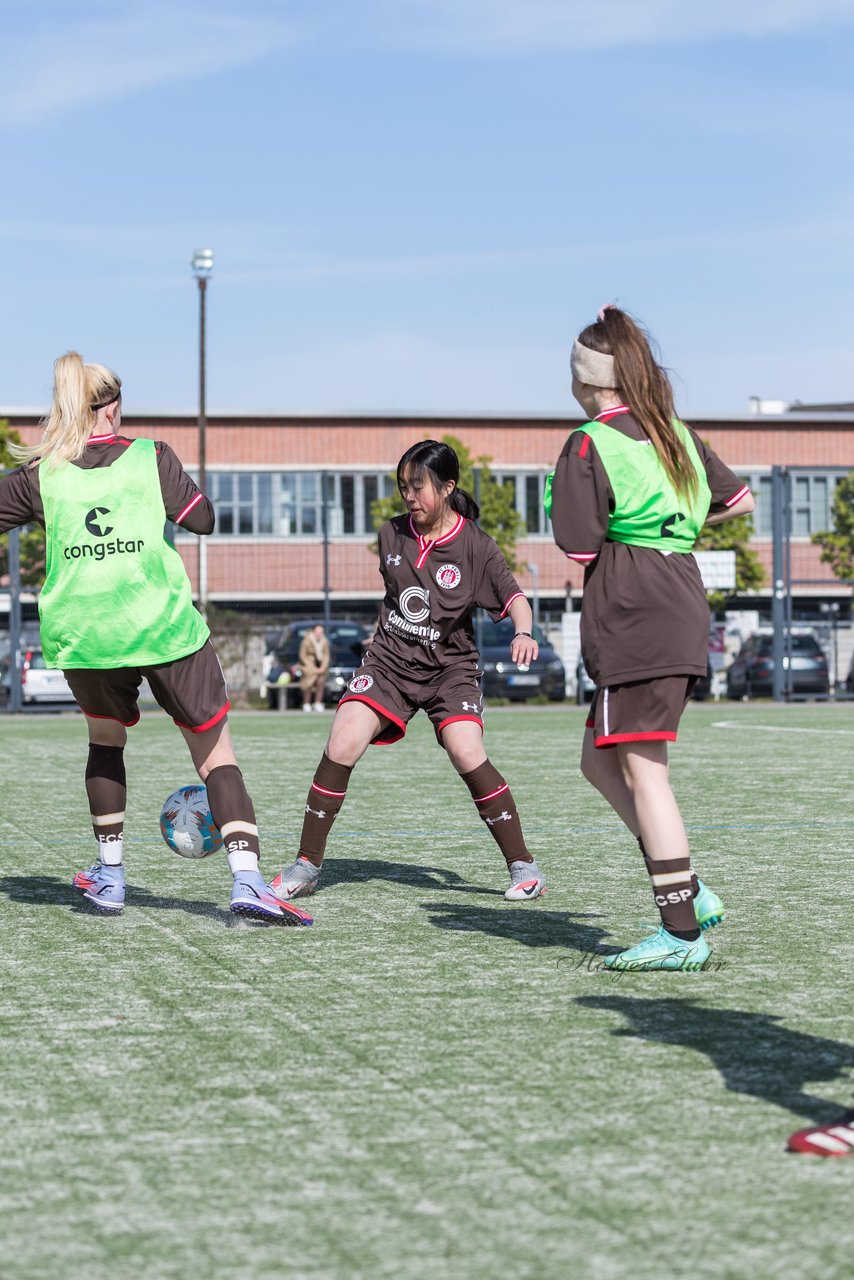 Bild 72 - wBJ St. Pauli - Walddoerfer : Ergebnis: 1:11